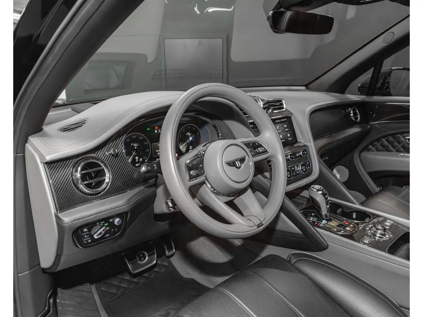 Bentayga V8 FIRST EDITION   STARTECH  LED MULLIN