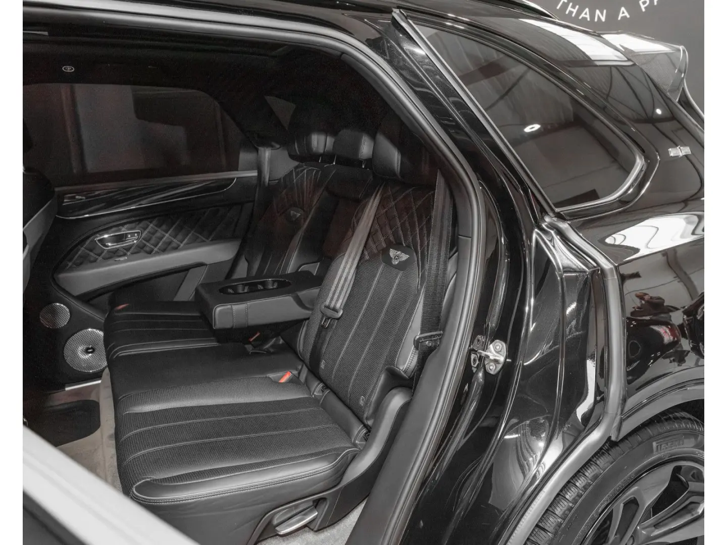 Bentayga V8 FIRST EDITION   STARTECH  LED MULLIN