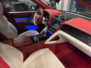 BENTAYGA AZURE DUO TONE MULLINER 4-SEATS FULLY