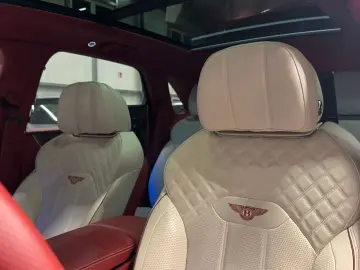 BENTAYGA AZURE DUO TONE MULLINER 4-SEATS FULLY