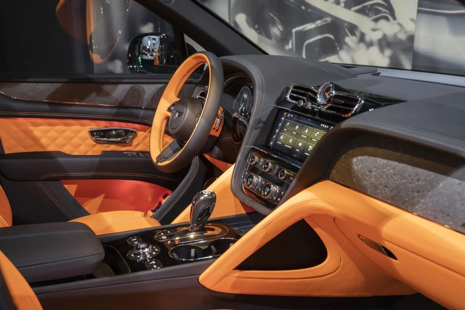 BENTAYGA S   MULLINER DUO-TONE   NAIM-SOUND