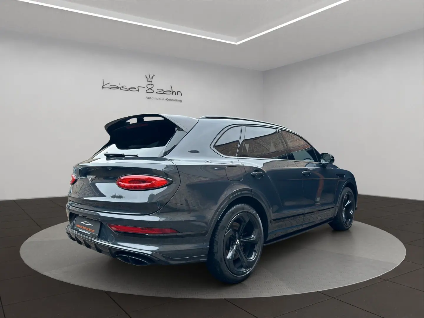 Bentayga V8 S  Carbon   AHK