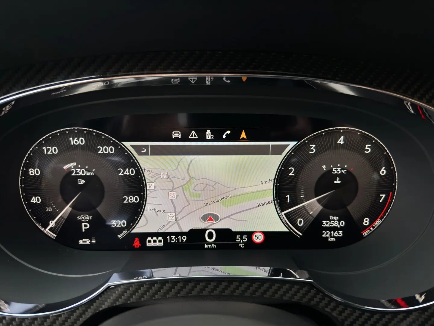 Bentayga V8 S  Carbon   AHK