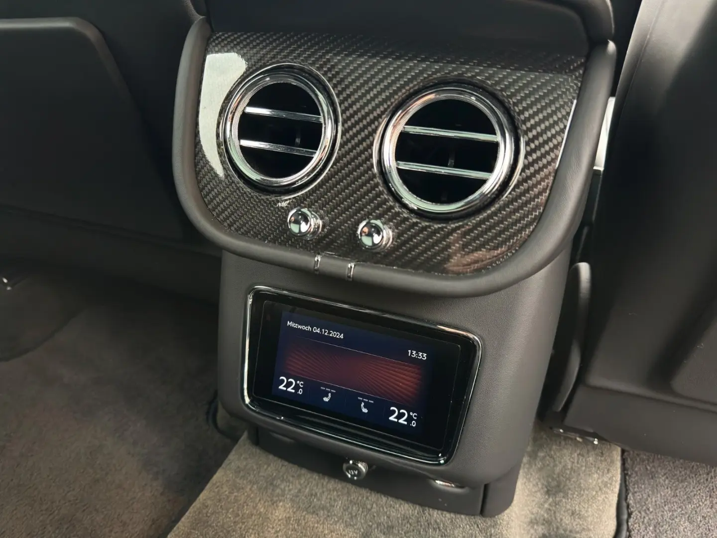 Bentayga V8 S  Carbon   AHK