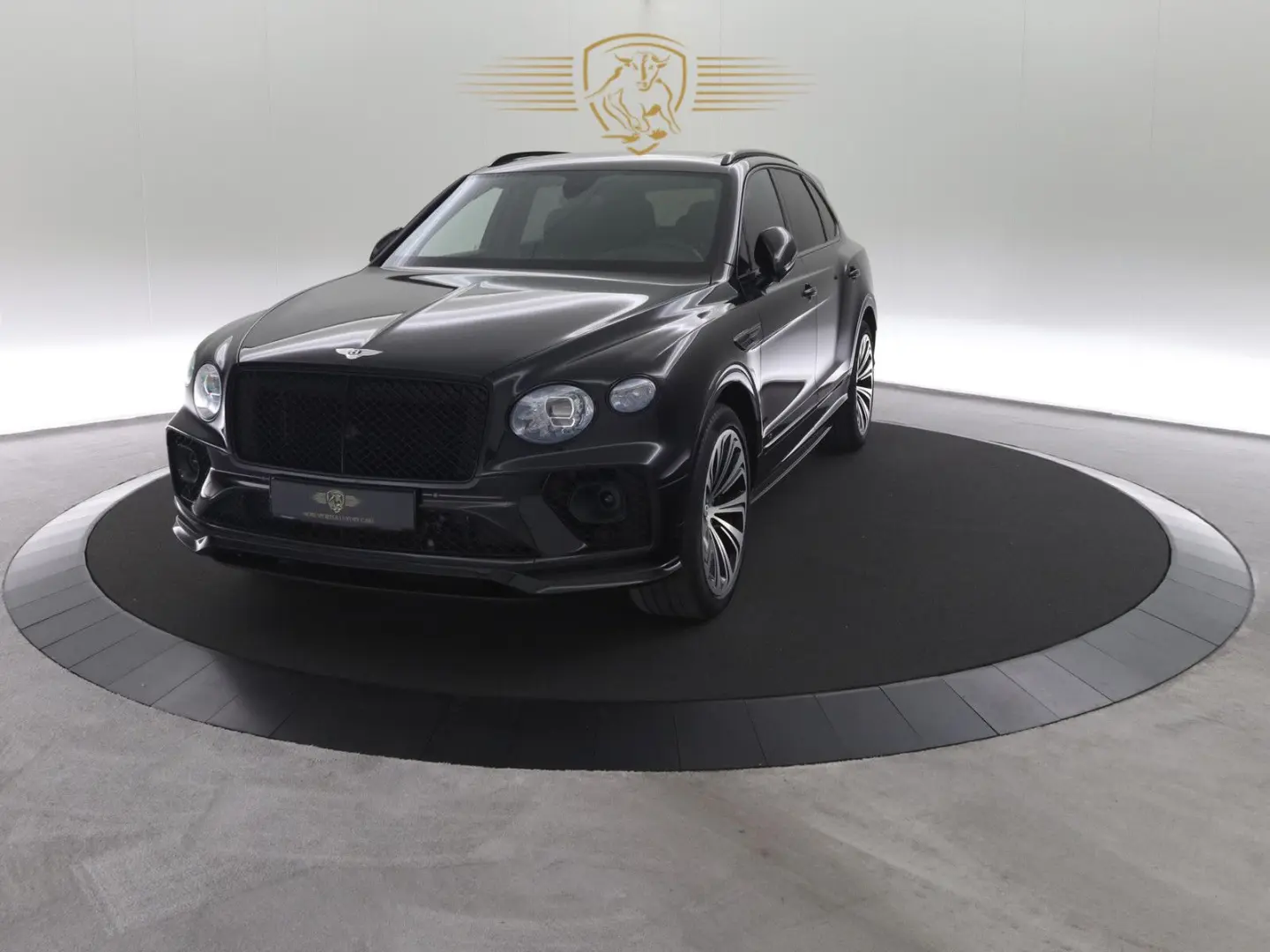 Bentayga 4.0 V8   First Edition   TV hinten   Na