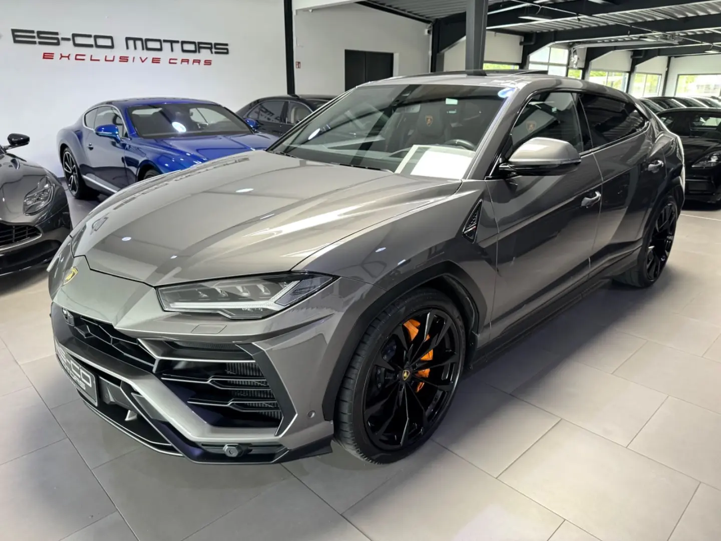 URUS 4.0 V8 CARBON ADAS MASSAGE PANO 23