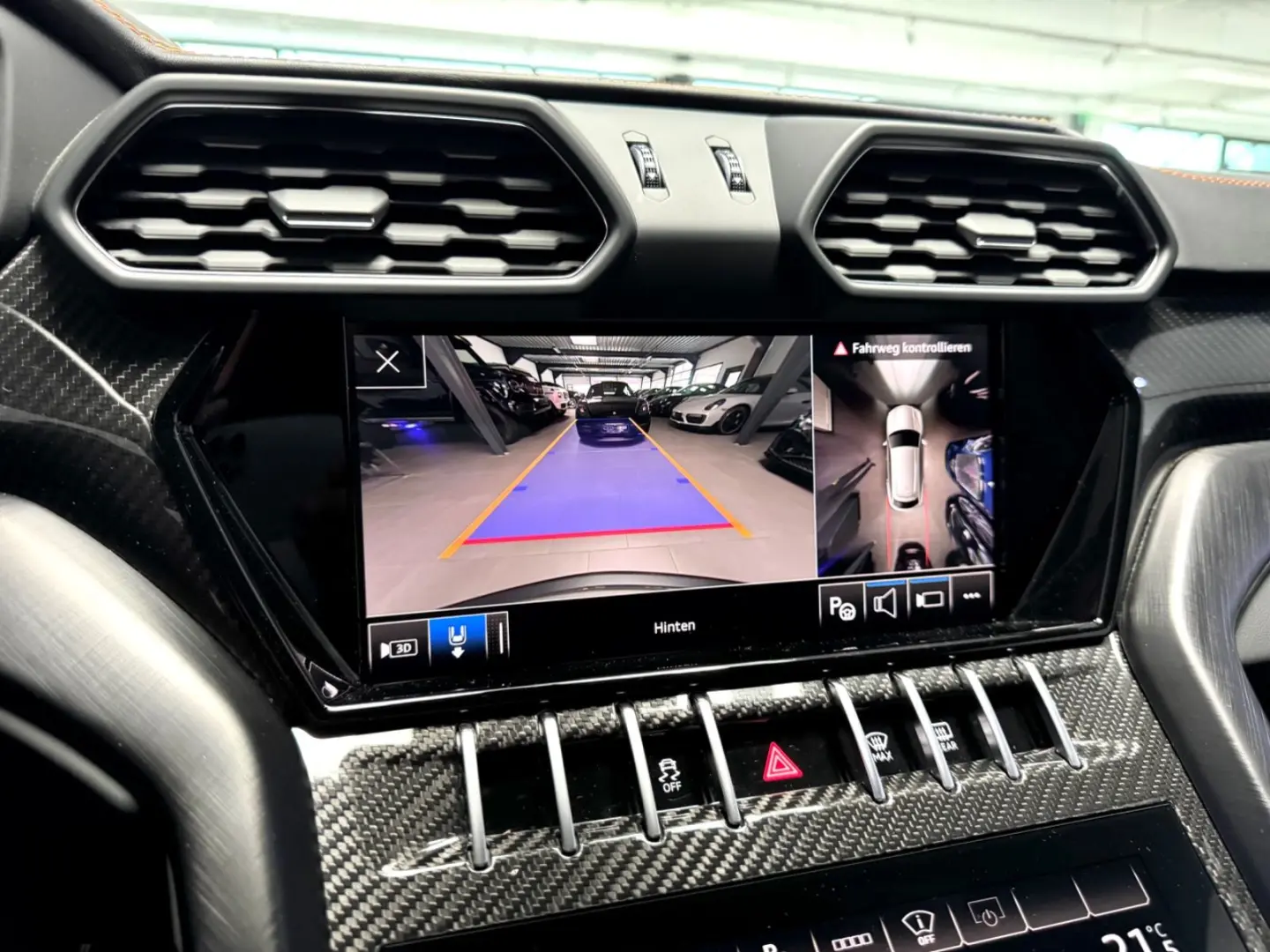 URUS 4.0 V8 CARBON ADAS MASSAGE PANO 23