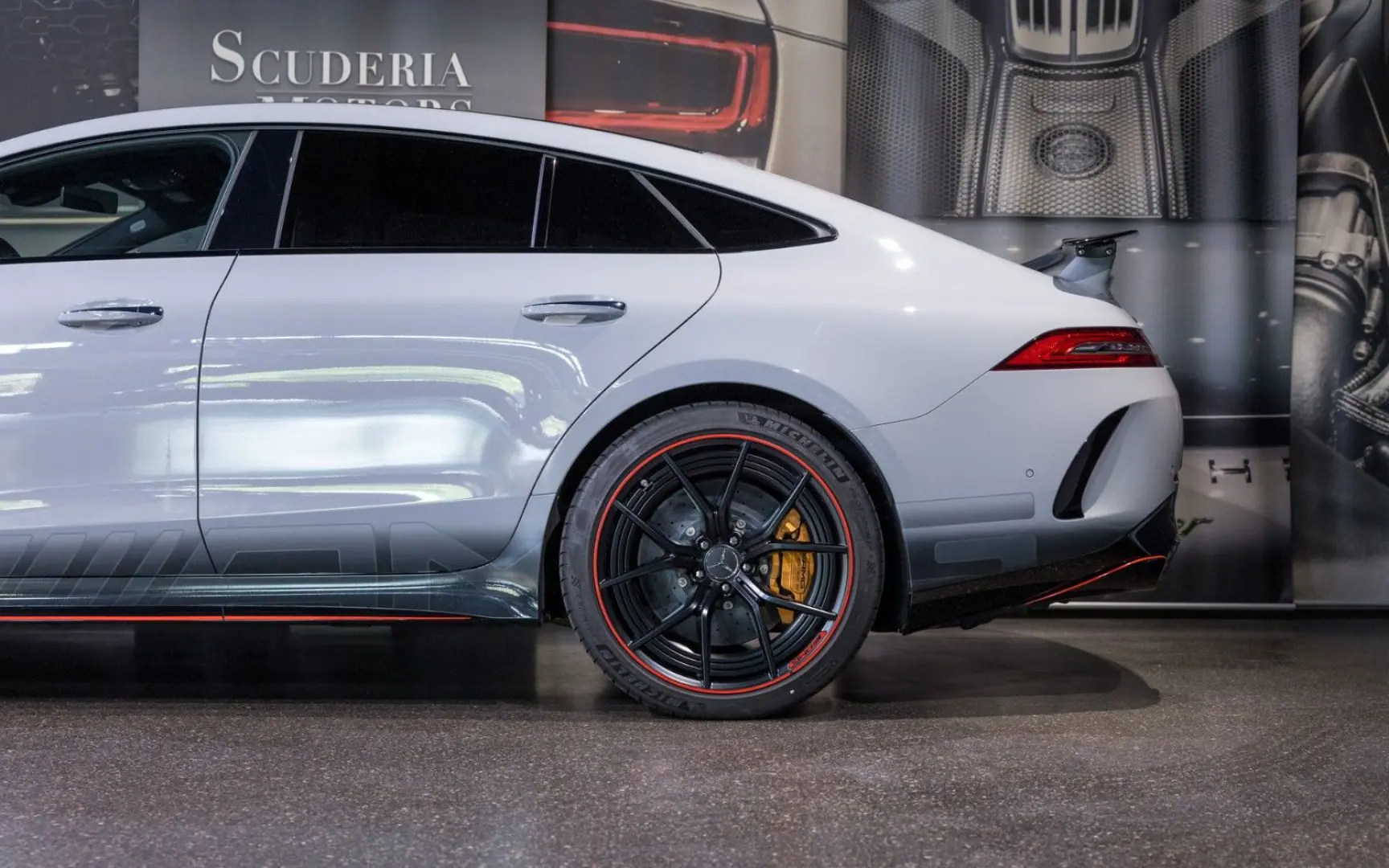 AMG GT 63 S E PERFORMANCE F1 EDITION