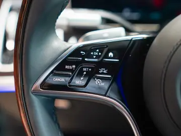 S 350 d 4M AMG Räder verdesilber Pano AR-Head-up