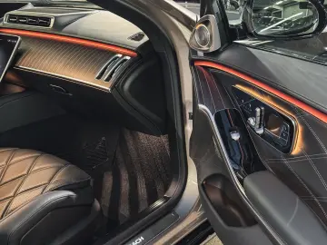 S 580 Maybach Night Series Duotone Burmester4D