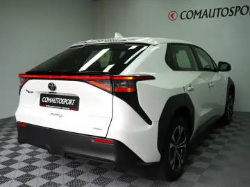 TOYOTA BZ4X DYNAMIC 4X4