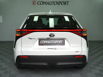 TOYOTA BZ4X DYNAMIC 4X4