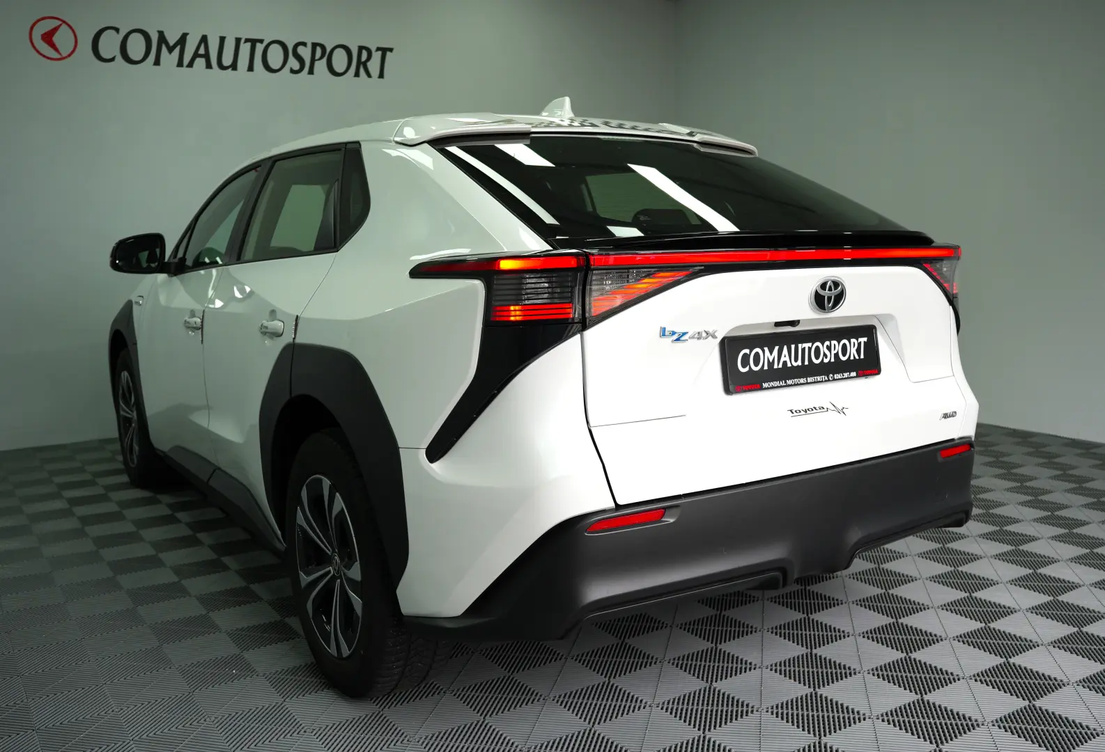 TOYOTA BZ4X DYNAMIC 4X4