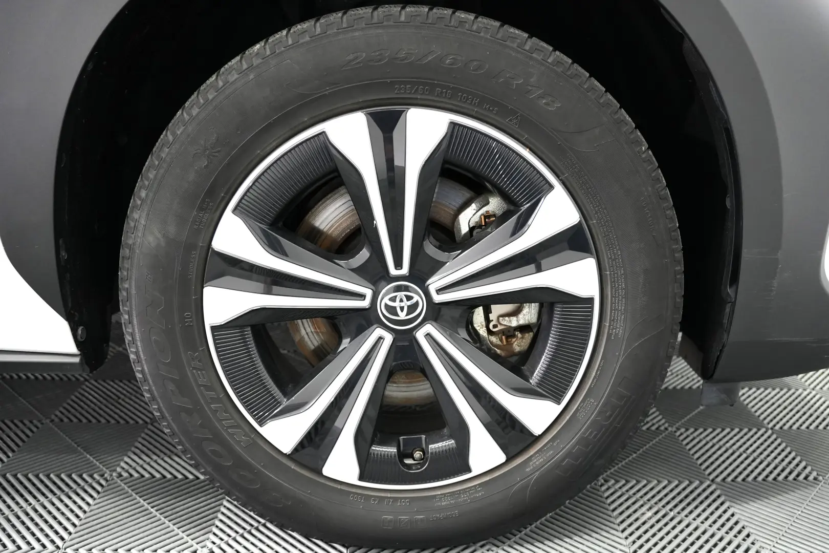 TOYOTA BZ4X DYNAMIC 4X4