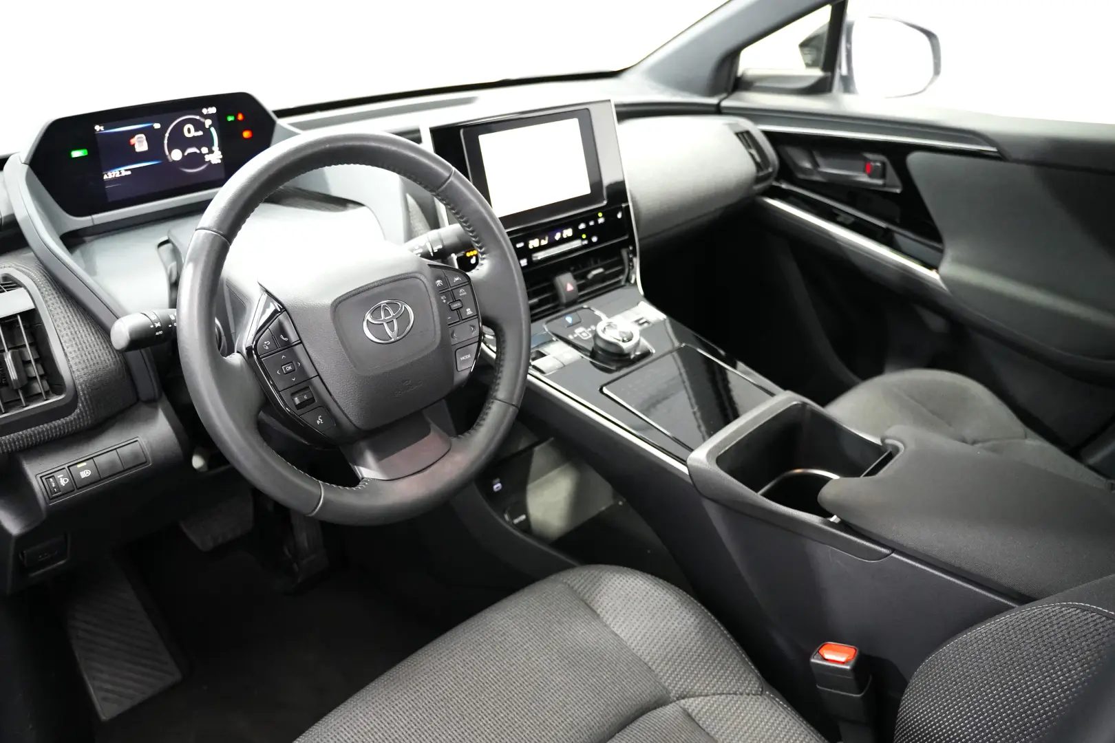 TOYOTA BZ4X DYNAMIC 4X4