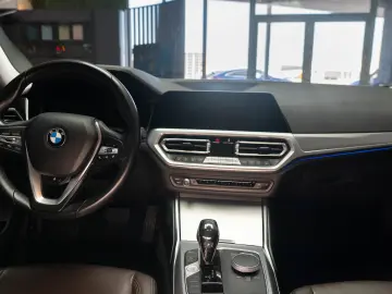 BMW 320xd Luxury Line