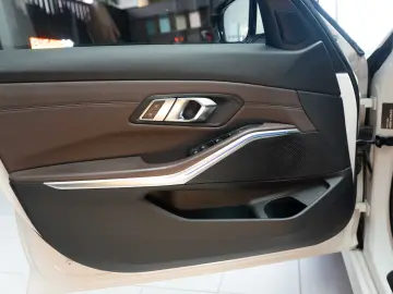 BMW 320xd Luxury Line