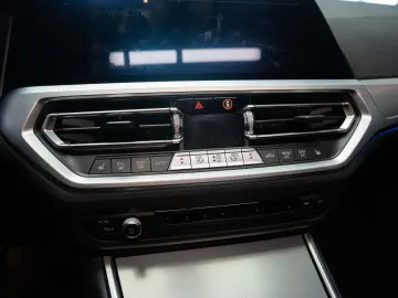 BMW 320xd Luxury Line