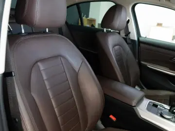 BMW 320xd Luxury Line