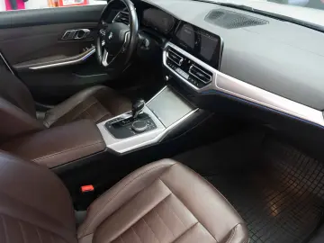 BMW 320xd Luxury Line