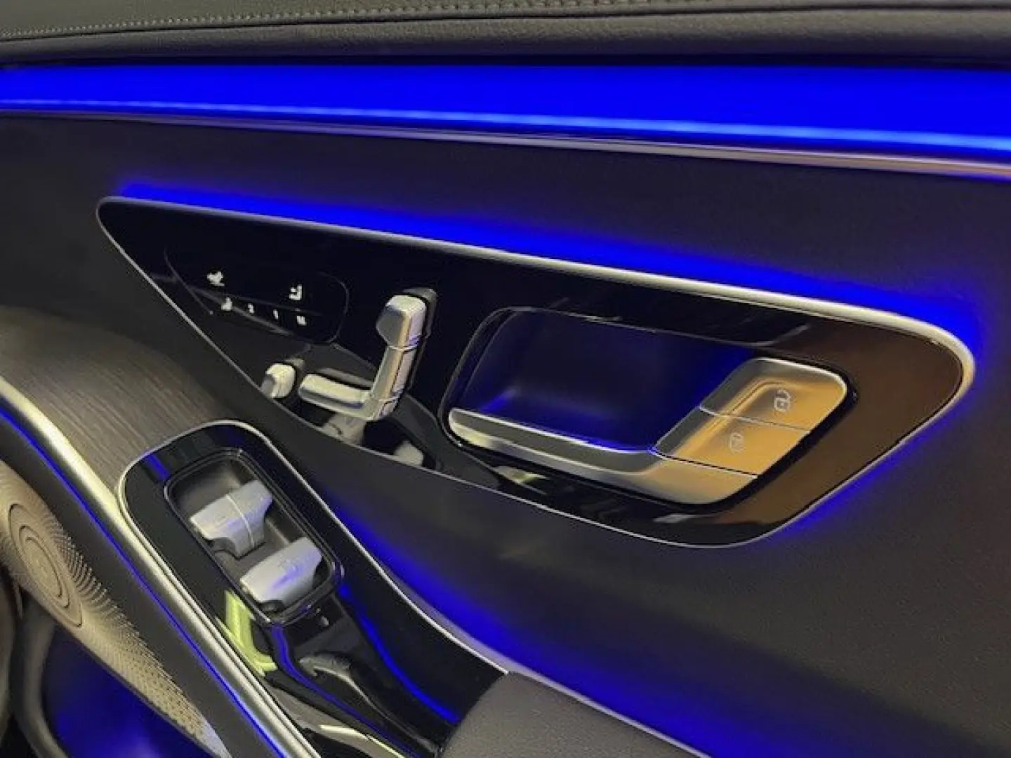 S 580e lang long AMG-Line Sound Pano Chauffeur