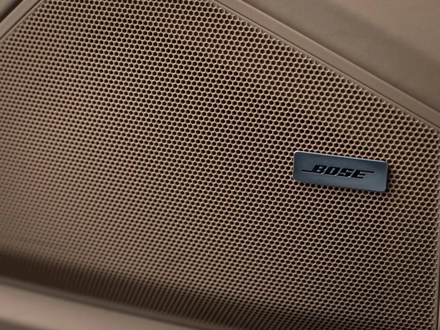 Cayenne E-Hybrid SportDesign ACC LUFT