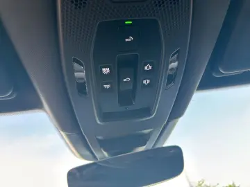 Cayenne S E-Hybrid Hinterachs Lenk Beif Display