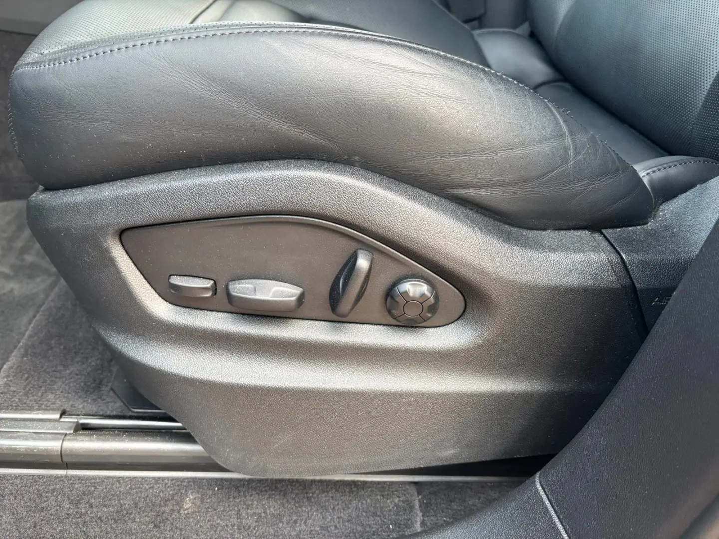 Cayenne S E-Hybrid Hinterachs Lenk Beif Display