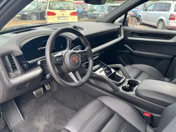 Cayenne S E-Hybrid Hinterachs Lenk Beif Display