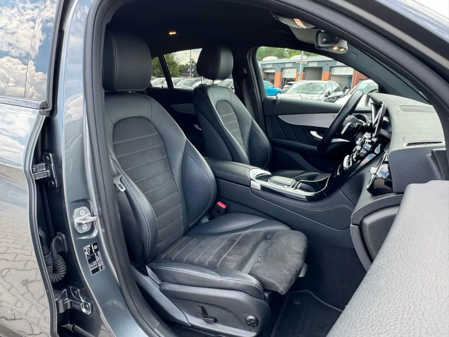 GLC 200 Coupe 4Matic 9G-TRONIC AMG-LINE AMBIENTE