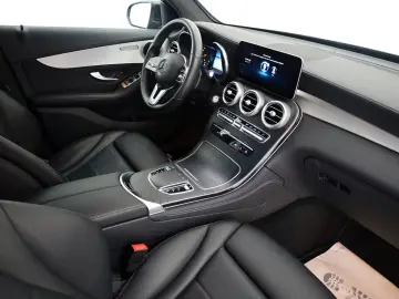 GLC 200d Coupe Leder Navi LED SH Kamera Park Pak