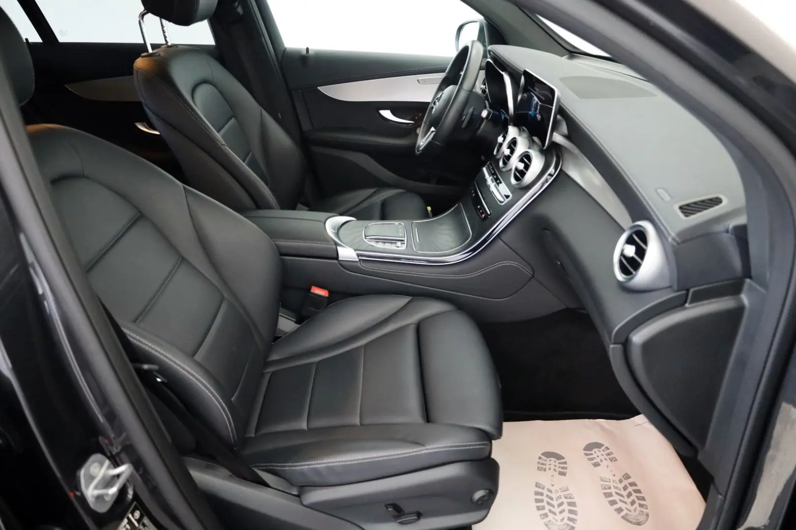 GLC 200d Coupe Leder Navi LED SH Kamera Park Pak