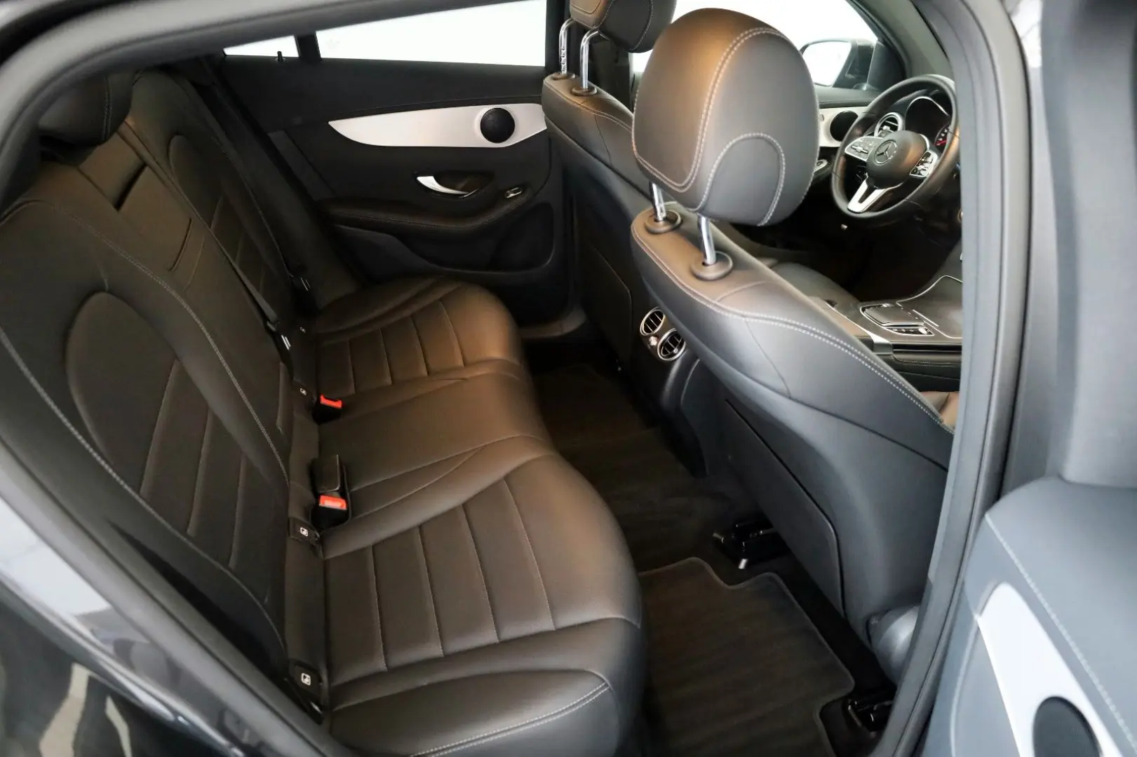 GLC 200d Coupe Leder Navi LED SH Kamera Park Pak