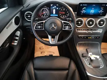 GLC 200d Coupe Leder Navi LED SH Kamera Park Pak