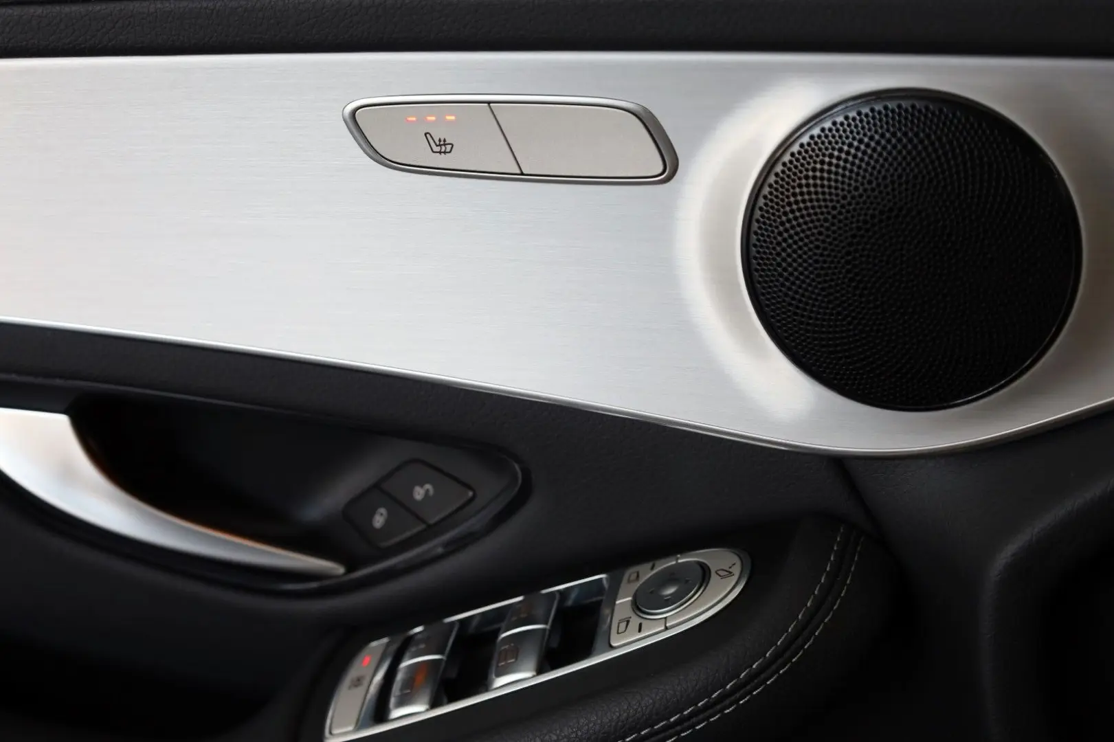 GLC 200d Coupe Leder Navi LED SH Kamera Park Pak