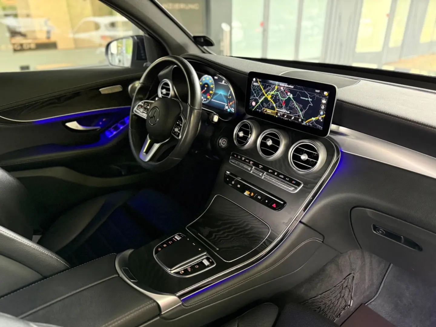 GLC 200 Coupe AMG LINE DIGITAL 360  TOTW HEAD-UP