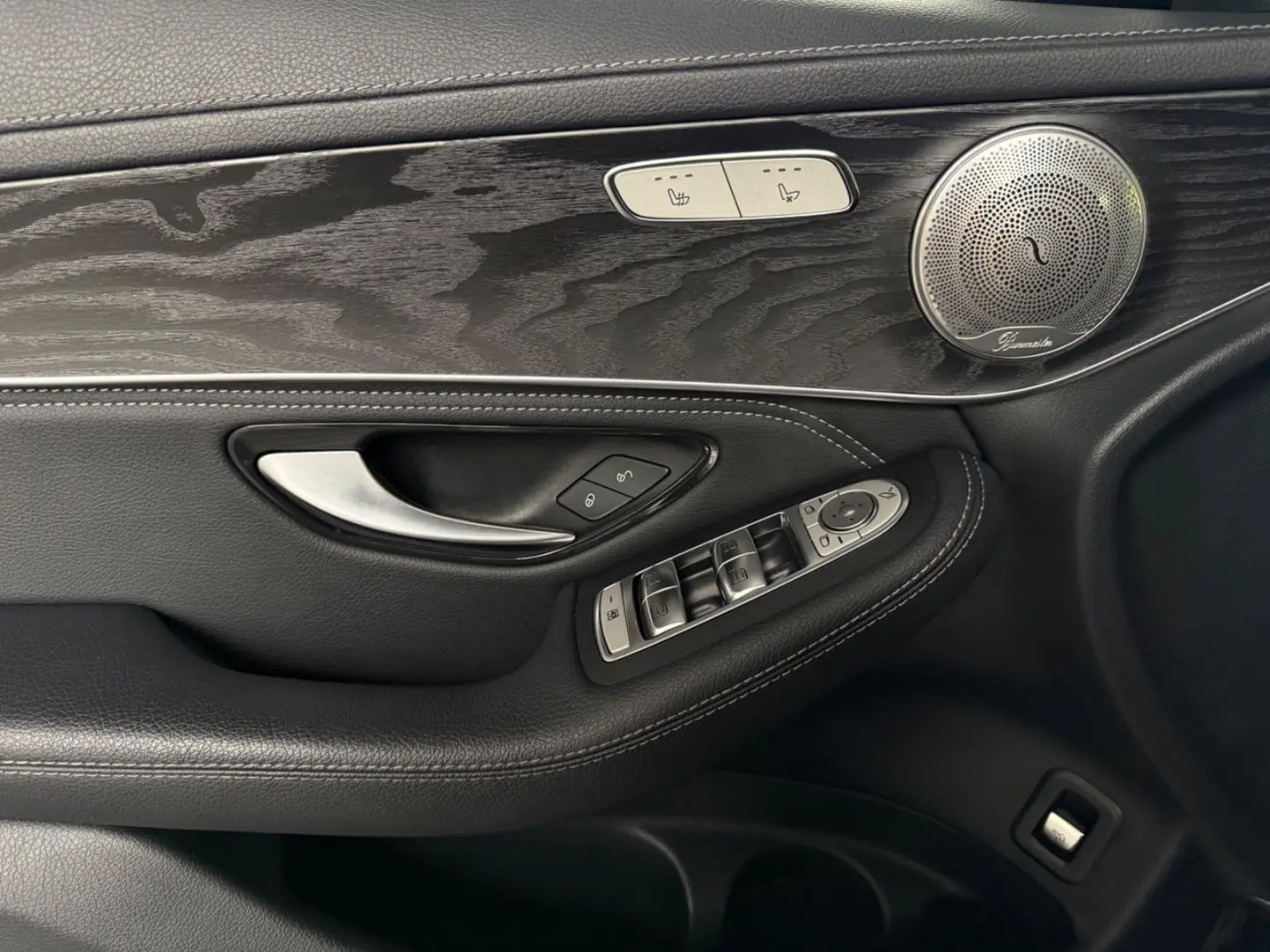 GLC 200 Coupe AMG LINE DIGITAL 360  TOTW HEAD-UP