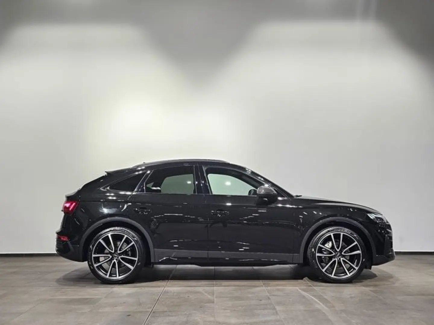 Q5 Sportback 40 TFSI Quattro S Line   Matrix