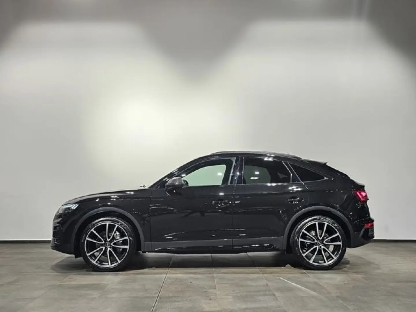 Q5 Sportback 40 TFSI Quattro S Line   Matrix