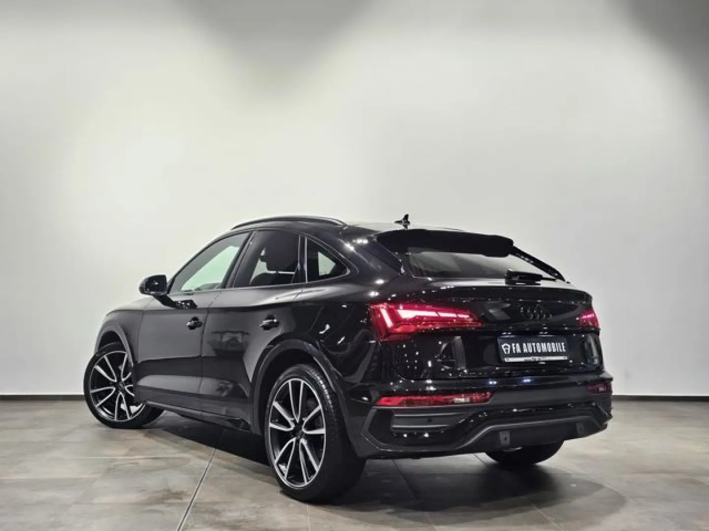 Q5 Sportback 40 TFSI Quattro S Line   Matrix