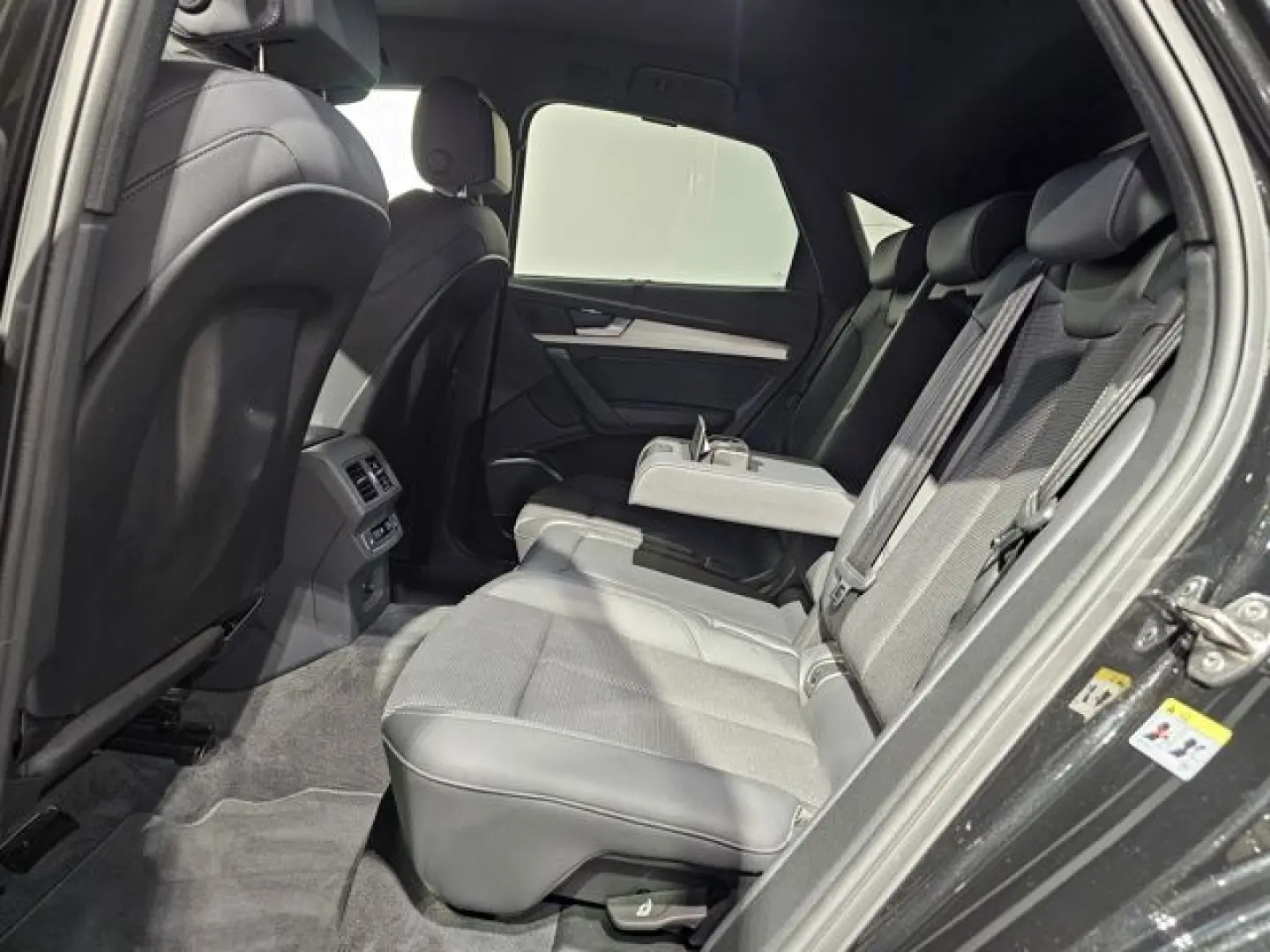 Q5 Sportback 40 TFSI Quattro S Line   Matrix