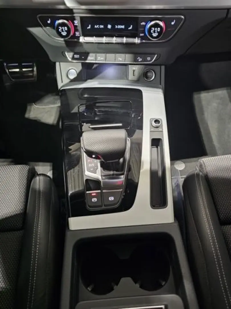 Q5 Sportback 40 TFSI Quattro S Line   Matrix
