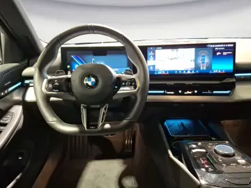 520i M Sport Navigation H&K Lenkradheizung