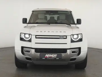 Defender 130 D300 AWD First Edition