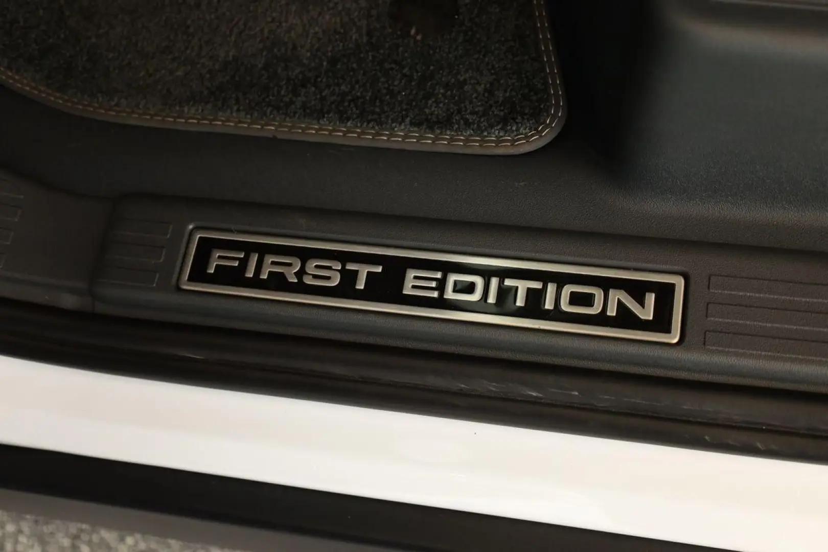 Defender 130 D300 AWD First Edition