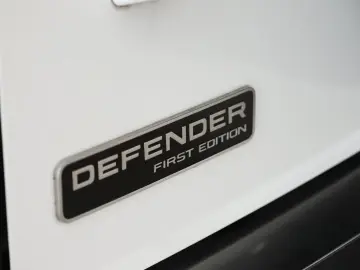 Defender 130 D300 AWD First Edition
