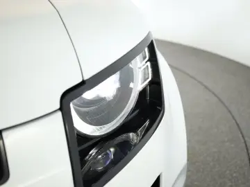 Defender 130 D300 AWD First Edition