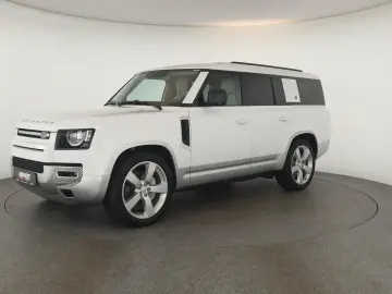 Defender 130 D300 AWD First Edition