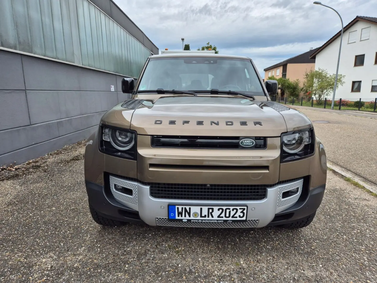 Defender D250 SE 110 Pano 360  Standhzg 20  AHK