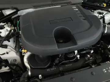 Defender 130 D300 AWD First Edition